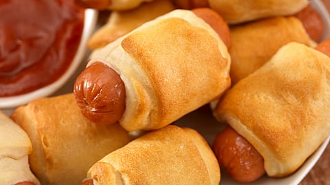 NATIONAL PIGS IN A BLANKET DAY  April 24