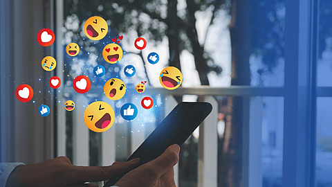 SOCIAL MEDIA DAY  June 30