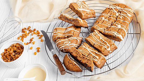 NATIONAL RAISIN AND SPICE BAR DAY